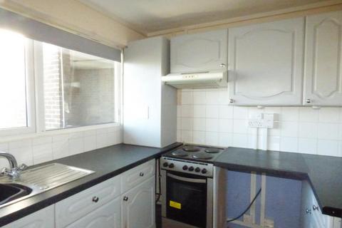 1 bedroom flat to rent, The Knares, Basildon, SS16