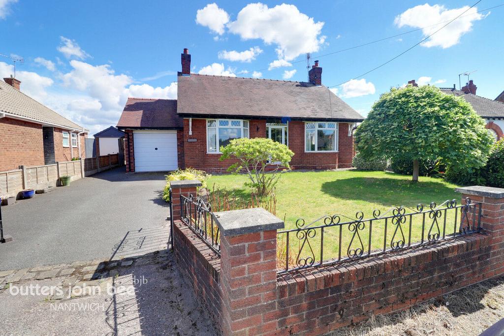 Green Lane, Willaston 2 bed detached bungalow for sale £300,000