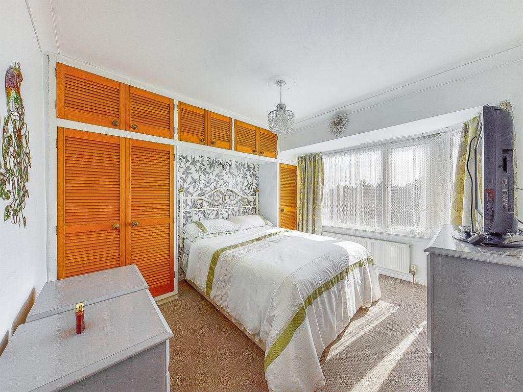 Bedroom 1 (Double)