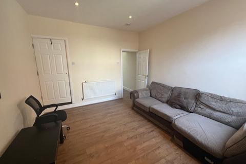 3 bedroom terraced house to rent, Vauxhall Street, Coventry, CV1