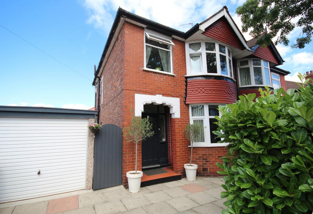 Davyhulme Road East Stretford M32 3 bed semidetached house £375,000