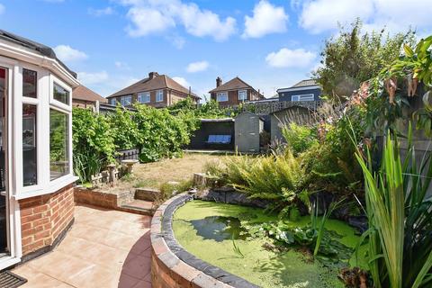 14 Beechcroft Gardens, Ramsgate, CT11 7HE