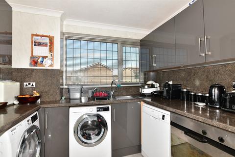 14 Beechcroft Gardens, Ramsgate, CT11 7HE