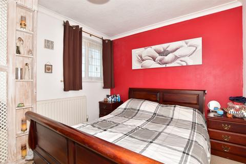 14 Beechcroft Gardens, Ramsgate, CT11 7HE