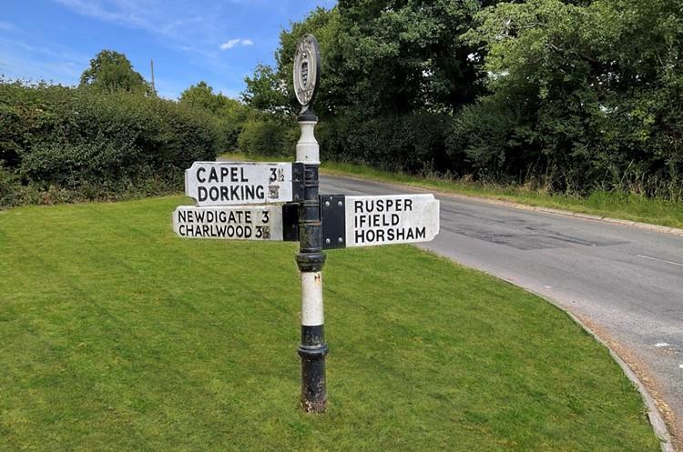 Horsham Sign
