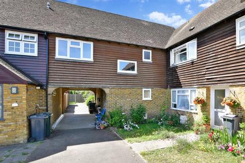 8 Cheeselands, Biddenden, Ashford, TN27 8HJ