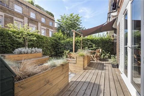 Flat 37, Quentin House Chaplin Close, London, SE1 8UZ