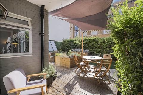 Flat 37, Quentin House Chaplin Close, London, SE1 8UZ