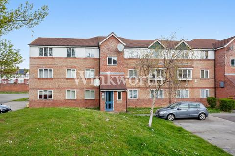 2 bedroom apartment to rent - Cherry Blossom Close, London, N13