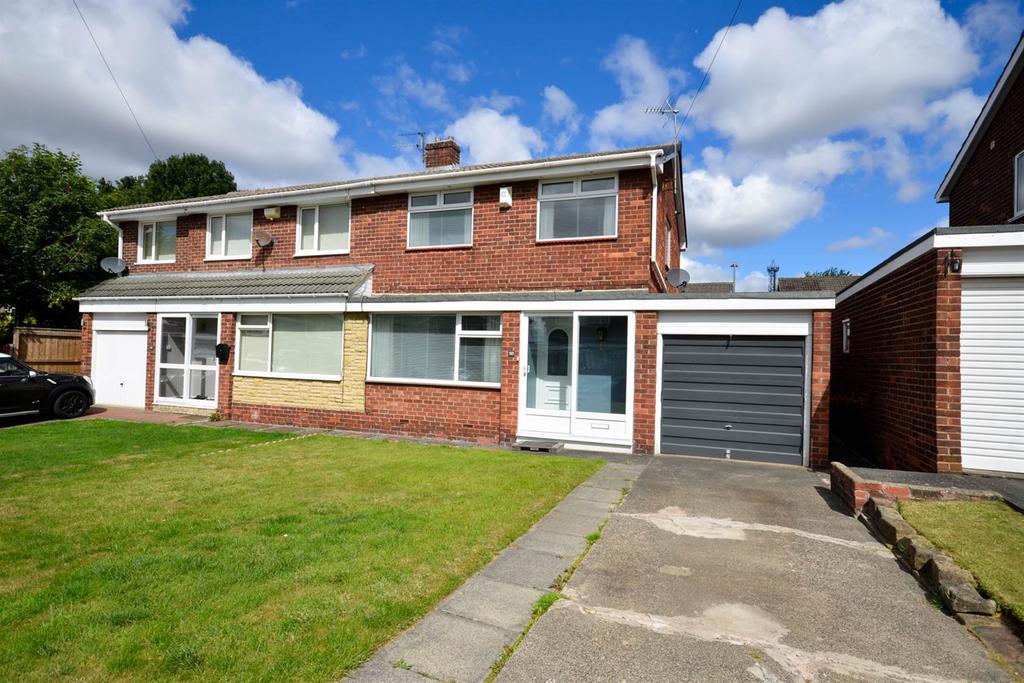 Glenluce, Birtley 3 bed semidetached house £180,000
