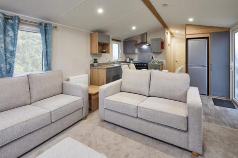 2 bedroom static caravan for sale - Saltmarshe Castle Holiday Park, Bromyard, Herefordshire