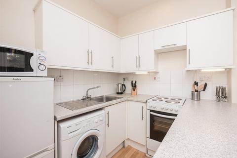 1 bedroom flat to rent, Broughton Road, Broughton, Edinburgh, EH7