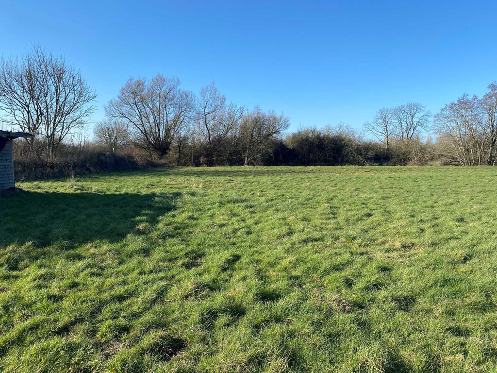 Swindon Land £95,000