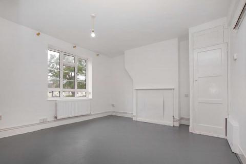 3 bedroom apartment to rent, Brooke Road, Clapton