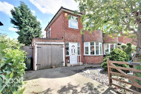 3 bedroom semi-detached house for sale - Cedar Road, Balby, Doncaster