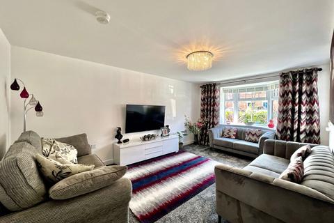 31 Cassley Crescent, Lubbesthorpe, Leicester, LE19 4BJ