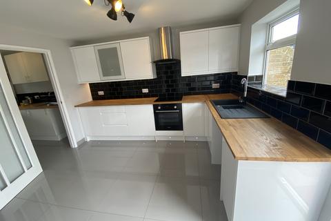 64 Barnes Crescent, Wimborne, BH21 2AZ
