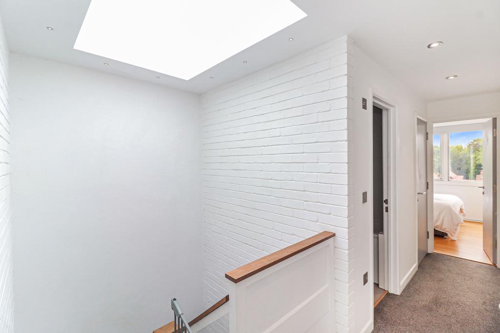 Landing &amp; stairwell