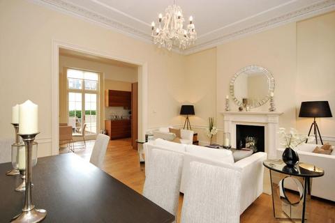 3 bedroom apartment to rent, WEST EATON PLACE, KNIGHTSBRIDGE, SW1X