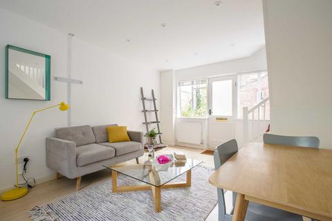 1 bedroom detached house to rent, Upper Fisher Row, Central Oxford