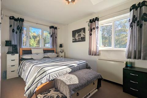1 bedroom end of terrace house for sale - Merton Close, Owlsmoor, Sandhurst, Berkshire, GU47