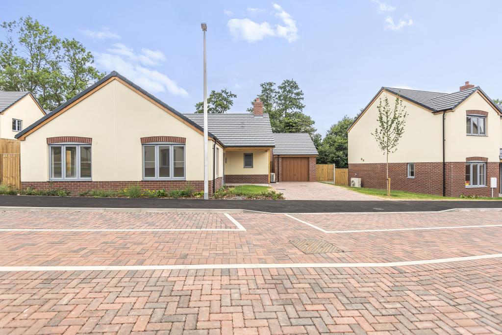 Hay on Wye, Herefordshire, HR3 3 bed detached bungalow for sale £415,000