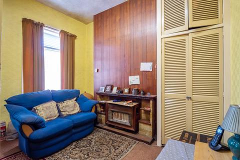 8 Carmunnock Road, Glasgow, G44 4UE