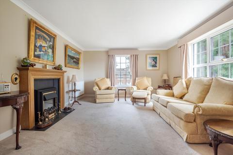 2 bedroom flat for sale - Phyllis Court Drive, Henley-on-Thames, Oxfordshire, RG9