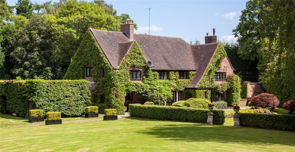 Fanshawe Lane, Henbury, Cheshire, SK11 4 bed detached house for sale