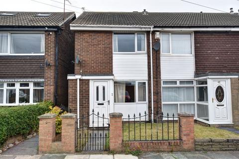 2 bedroom end of terrace house to rent, Edgeworth Crescent, Fulwell