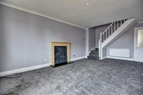 2 bedroom end of terrace house to rent, Edgeworth Crescent, Fulwell