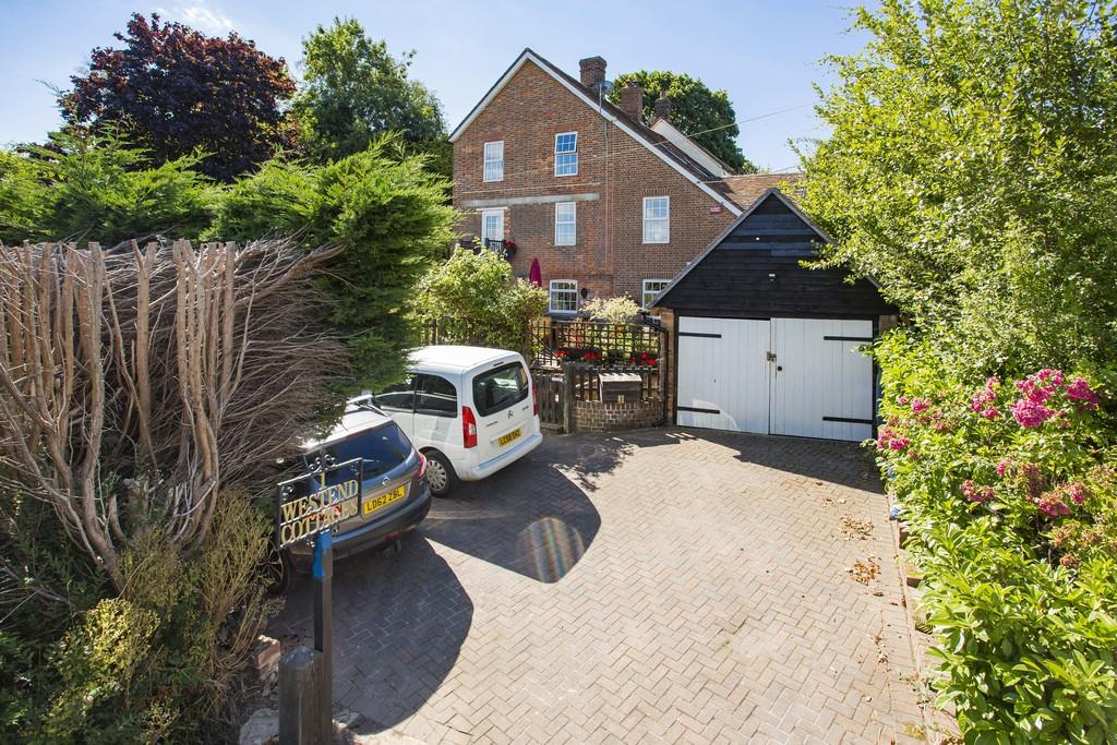 Burwash Common, Etchingham 3 bed end of terrace house for sale £400,000