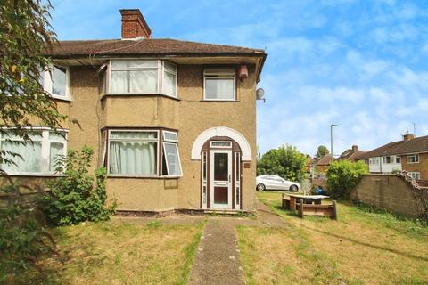 3 bedroom semi-detached house to rent, Hillsborough Road, Oxford