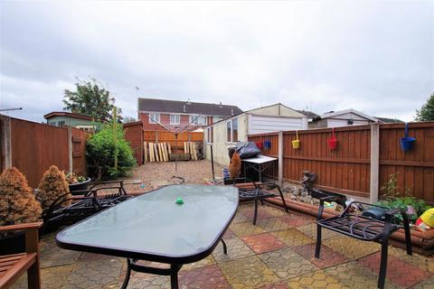5 Shipton Drive, Uttoxeter, ST14 7NJ