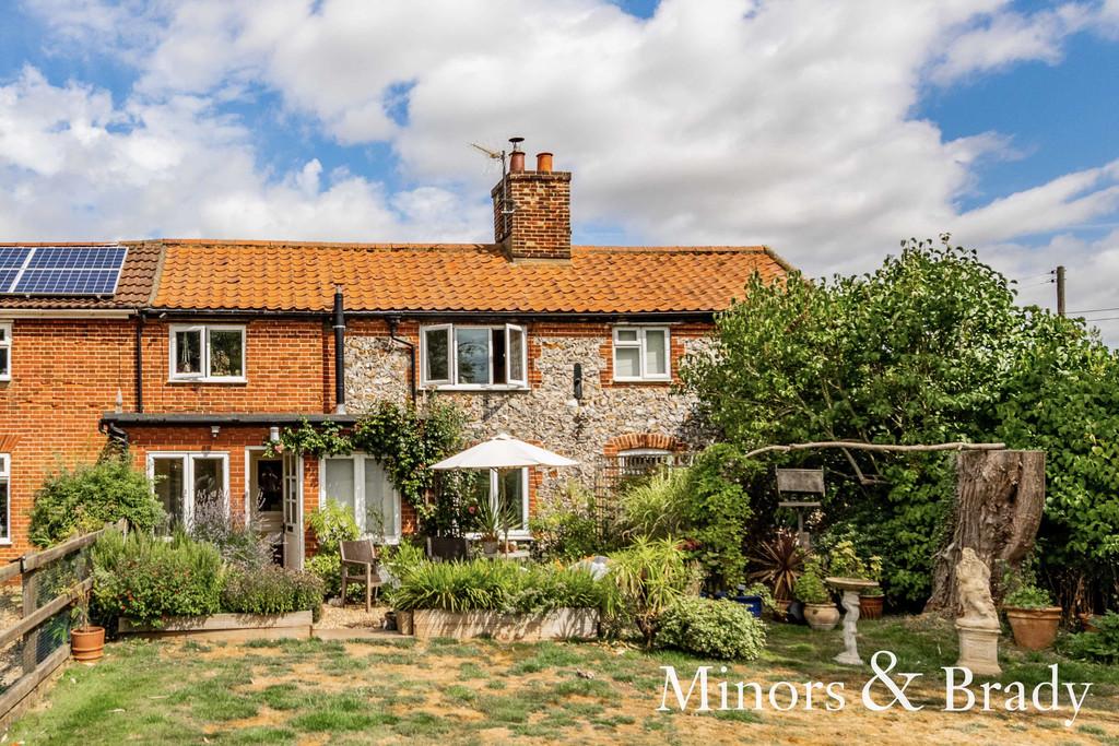 Smallburgh Road, Barton Turf 3 bed terraced house £400,000