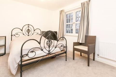 2 bedroom flat to rent - STUART SQUARE, EAST CRAIGS, EDINBURGH, EH12