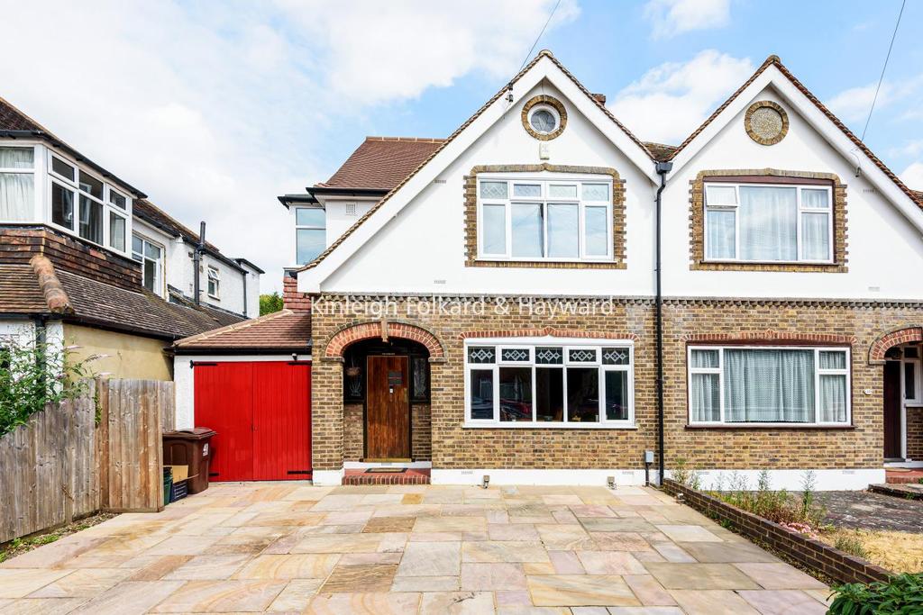 Pine Avenue, West Wickham 4 bed semidetached house for sale £925,000