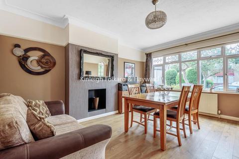 40 Pine Avenue, West Wickham, BR4 0LW