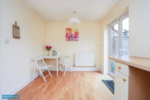 3 bedroom terraced house for sale - SEVERN DRIVE