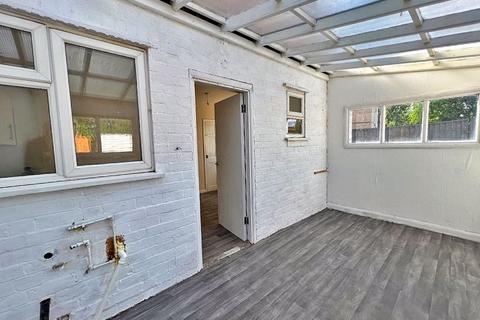 34 Albany Crescent, Bilston, WV14 0HU