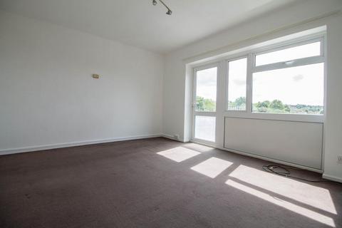 2 bedroom flat to rent, Naylor House, Arnold, Nottingham, NG5 6TG