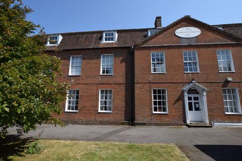 1 bedroom retirement property for sale, Overlooking tree studded lawned grounds -  Adams Way, Alton