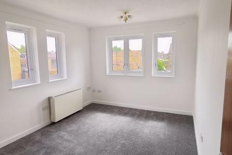 1 bedroom apartment for sale - Quaker Lane, Waltham Abbey