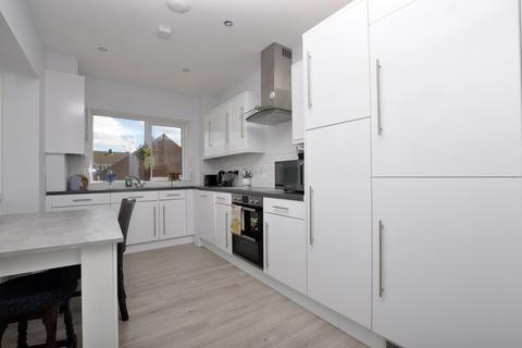 2 bedroom flat to rent - Waltham Glen, Chelmsford, CM2