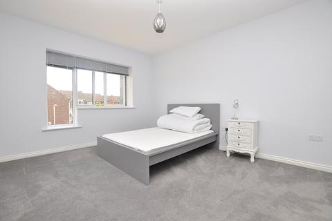 2 bedroom flat to rent - Waltham Glen, Chelmsford, CM2