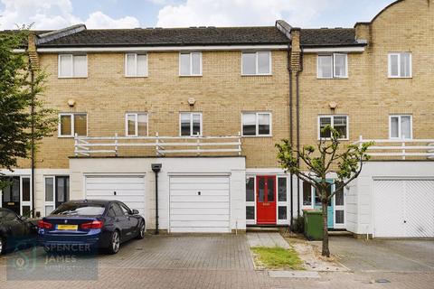 4 bedroom terraced house to rent - Fishguard Way, Galleons Lock, E16