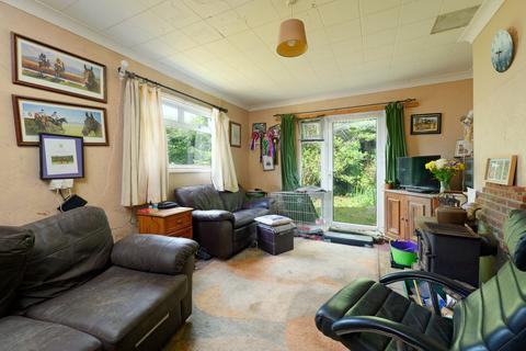 2 bedroom detached bungalow for sale, Gate Lane, Rhodes Minnis, Canterbury, CT4