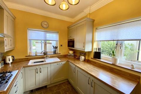 1 Aughton Lane, Aston, Sheffield, S26 2AG