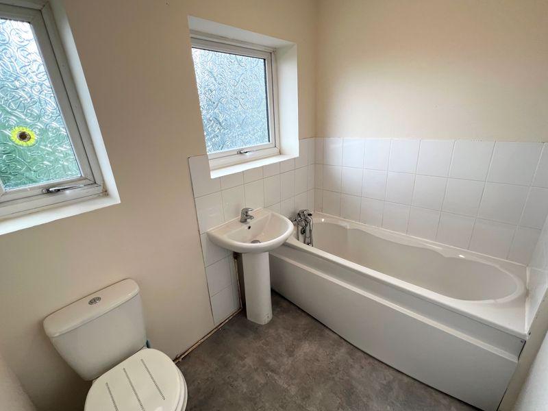 House in Salford, Greater Manchester - View 4