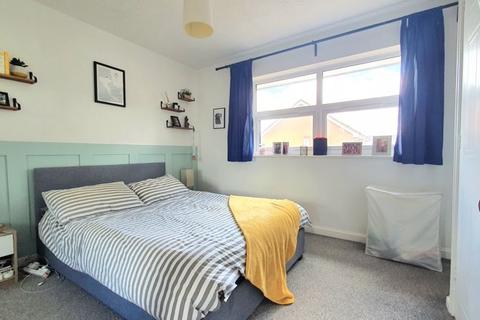 10 Dodington Close, Barnwood, Gloucester, GL4 3JG